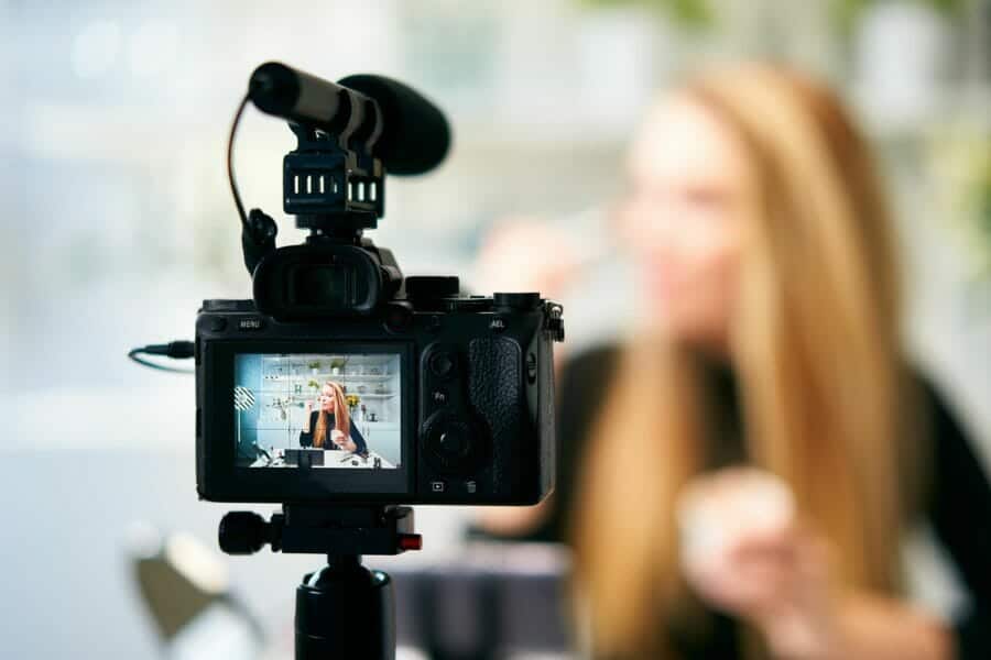 Marina Mogilko Youtubeuse Investissement humain VC Slow Ventures